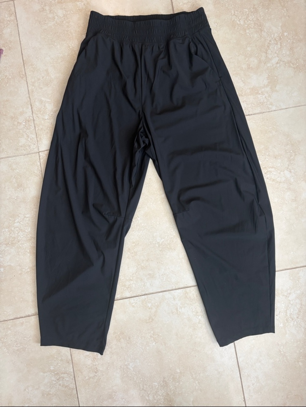 Old Navy Black High-Waisted SleekTech Barrel Ankle Pants